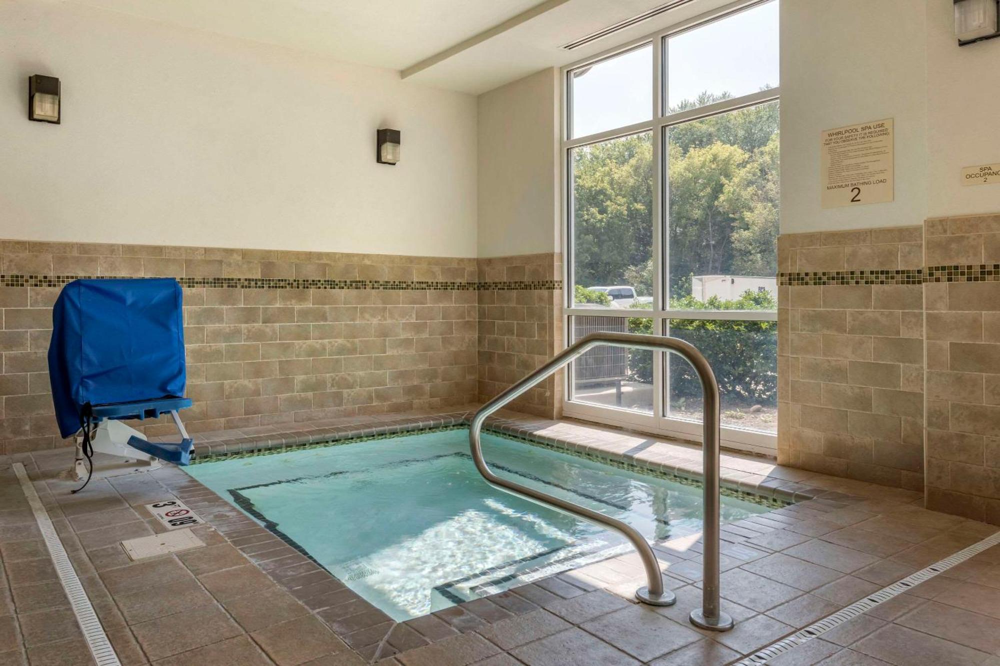 Comfort Inn & Suites Dover Экстерьер фото
